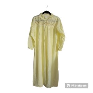 Women's Philmaid Embroidered Yellow Long Sleeve Nightgown Size Large